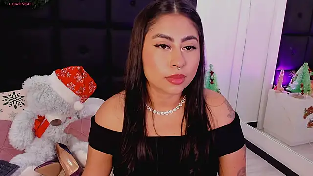 Snapshot of TamaraLeen chatting on 30, 11, 2025 TamaraLeen online show from 30, 11, 2025