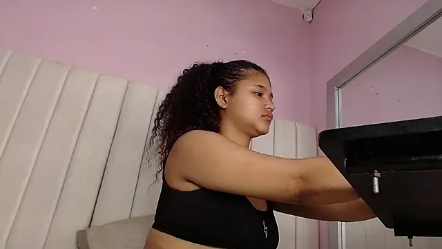 miel alisha online show from 10, 1, 2026