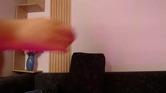 miel alisha online show from 4, 4, 2026