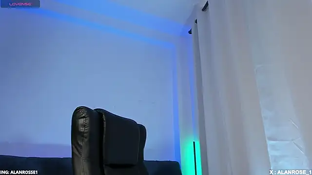 Snapshot of AlanRose01 chatting on 27, 10, 2025 AlanRose01 online show from 27, 10, 2025