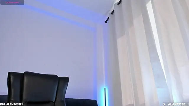 Snapshot of AlanRose01 chatting on 5, 11, 2025 AlanRose01 online show from 5, 11, 2025