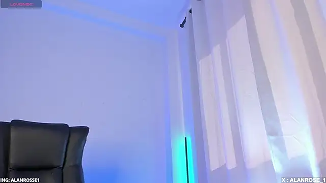 Snapshot of AlanRose01 chatting on 21, 11, 2025 AlanRose01 online show from 21, 11, 2025