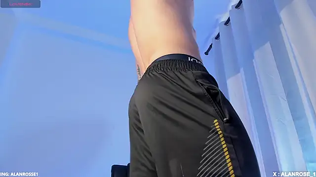 Snapshot of AlanRose01 chatting on 3, 12, 2025 AlanRose01 online show from 3, 12, 2025