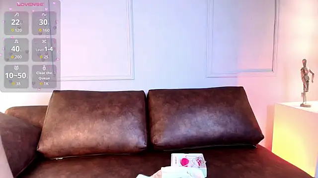 Snapshot of Bellaryy chatting on 8, 11, 2025 Bellaryy online show from 8, 11, 2025