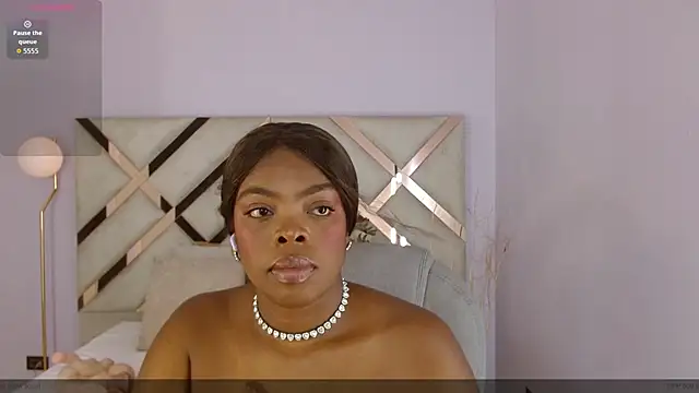 Maiacharris  online show from 6, 7, 2026