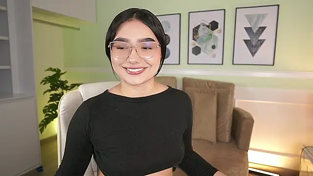 EmilyTurneer online show from 21, 11, 2025