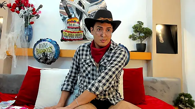 Snapshot of JohnBelRose chatting on 29, 10, 2025 JohnBelRose online show from 29, 10, 2025