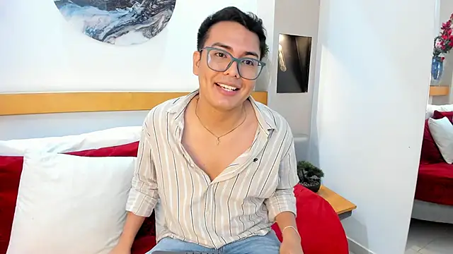 Snapshot of JohnBelRose chatting on 27, 11, 2025 JohnBelRose online show from 27, 11, 2025