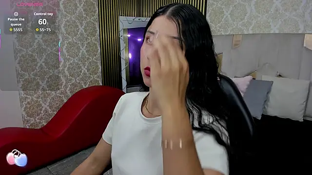 Snapshot of Adisson_Tay chatting on 9, 11, 2025 Adisson Tay online show from 9, 11, 2025