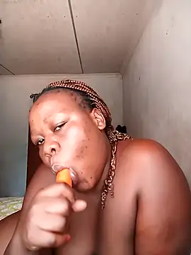 Snapshot of Roronae chatting on 27, 10, 2025 Roronae online show from 27, 10, 2025