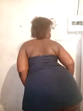 Snapshot of Roronae chatting on 4, 11, 2025 Roronae online show from 4, 11, 2025