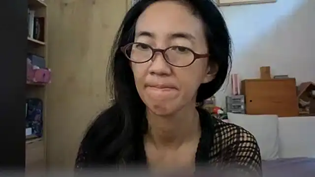 princessD077 online show from 9, 3, 2026