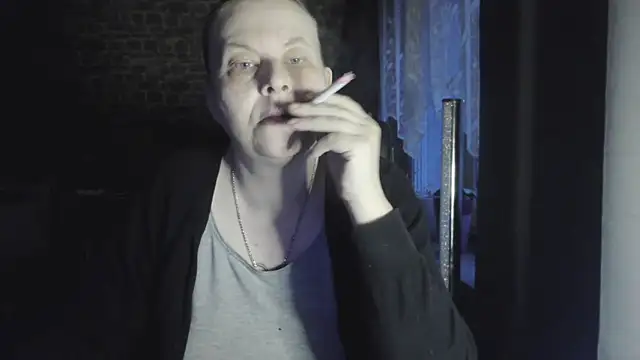 Snapshot of Diamond_Bite chatting on 28, 10, 2025 Diamond Bite online show from 28, 10, 2025