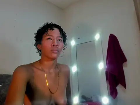 Snapshot of bad_girl_xxx chatting on 9, 11, 2025 bad girl xxx online show from 9, 11, 2025