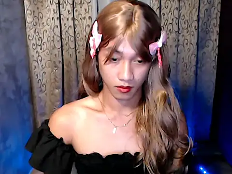 taylaxuxu online show from 15, 12, 2025