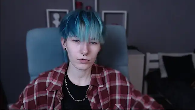 Snapshot of guitarandangell chatting on 26, 10, 2025 guitarandangell online show from 26, 10, 2025