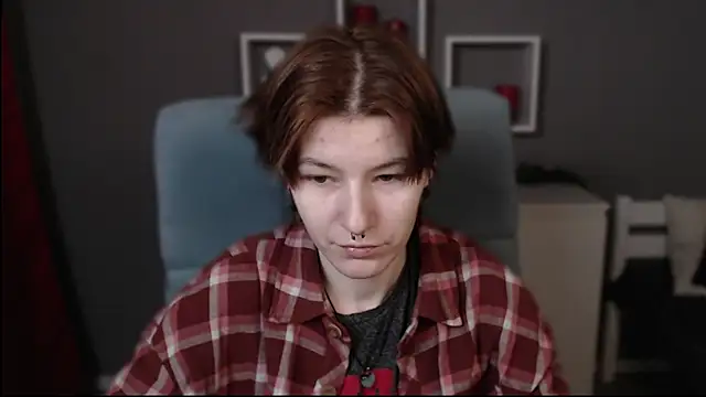 Snapshot of guitarandangell chatting on 22, 11, 2025 guitarandangell online show from 22, 11, 2025