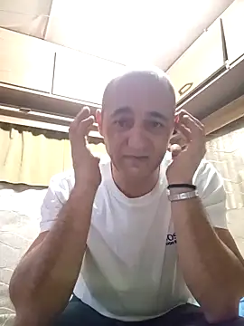 Emanuell1983 online show from 18, 12, 2025