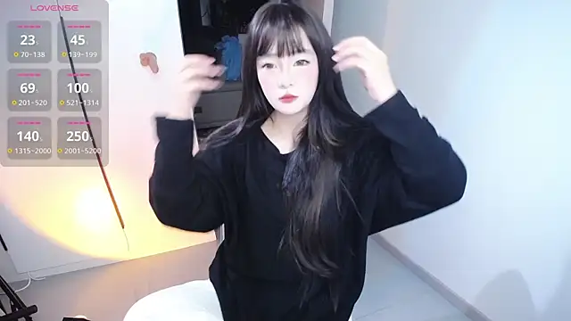 Snapshot of Kinadolly chatting on 28, 10, 2025 Kinadolly online show from 28, 10, 2025