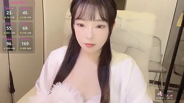 Snapshot of Kinadolly chatting on 14, 11, 2025 Kinadolly online show from 14, 11, 2025