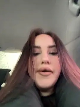 KiraSunshine online show from 8, 1, 2026