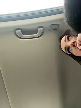 KiraSunshine online show from 12, 1, 2026