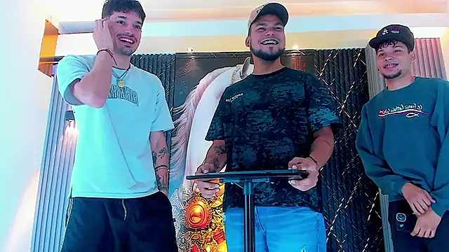 handsome boys22 online show from 26, 10, 2025