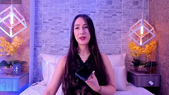 Catalina-Thompson online show from 3, 12, 2025