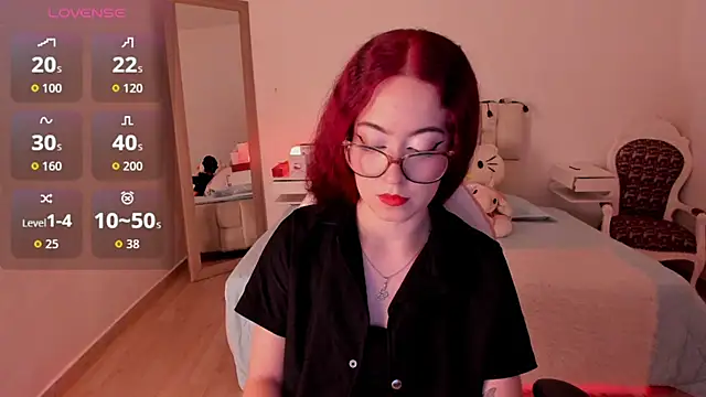 Amaraa couper1 online show from 3, 12, 2025