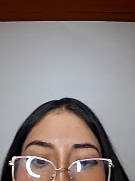 Snapshot of chloebrownn03 chatting on 21, 11, 2025 chloebrownn03 online show from 21, 11, 2025