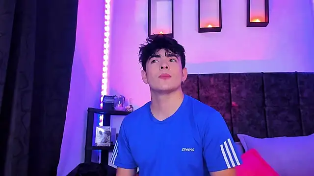 Snapshot of Theo_Noxxx chatting on 30, 10, 2025 Theo Noxxx online show from 30, 10, 2025