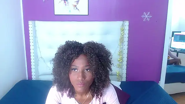 Snapshot of innocent_sexybaby chatting on 6, 11, 2025 innocent sexybaby online show from 6, 11, 2025