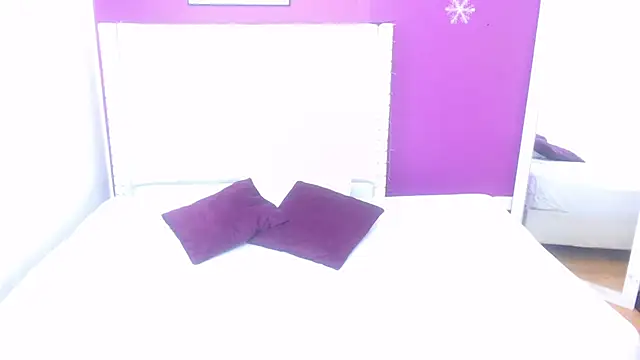 Snapshot of innocent_sexybaby chatting on 14, 11, 2025 innocent sexybaby online show from 14, 11, 2025