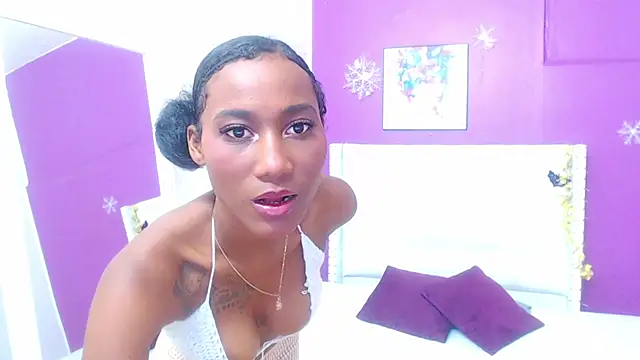 Snapshot of innocent_sexybaby chatting on 28, 11, 2025 innocent sexybaby online show from 28, 11, 2025