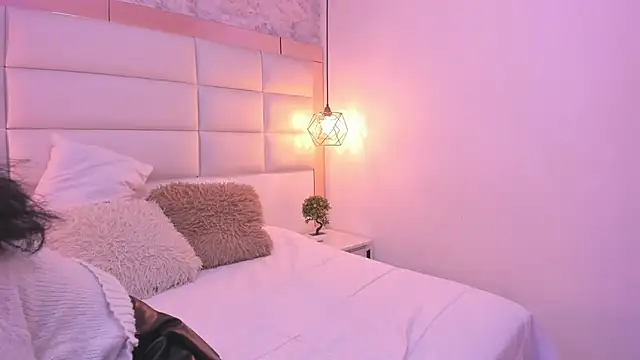 Snapshot of Sofia_clk chatting on 11, 11, 2025 Sofia clk online show from 11, 11, 2025