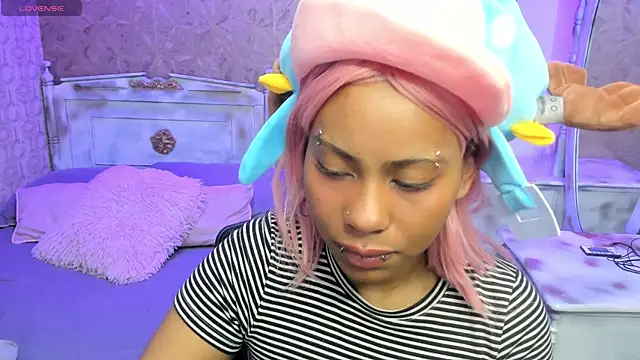 Snapshot of Sofia_clk chatting on 5, 5, 2026 Sofia clk online show from 5, 5, 2026