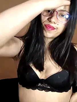 Snapshot of NikkyBlusx chatting on 25, 10, 2025 NikkyBlusx online show from 25, 10, 2025