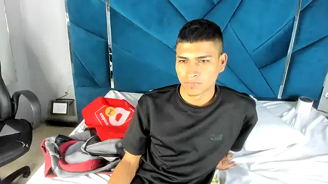 Emiliano Reyes online show from 19, 11, 2025