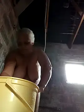 Snapshot of juicyboode chatting on 26, 10, 2025 juicyboode online show from 26, 10, 2025