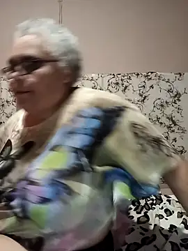 Snapshot of juicyboode chatting on 1, 11, 2025 juicyboode online show from 1, 11, 2025