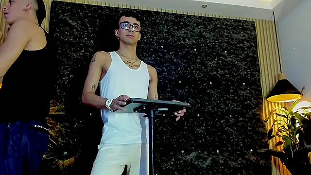 the fenix boy online show from 29, 10, 2025