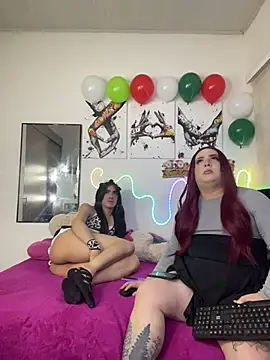 Snapshot of Agattha22 chatting on 30, 11, 2025 Agattha22 online show from 30, 11, 2025