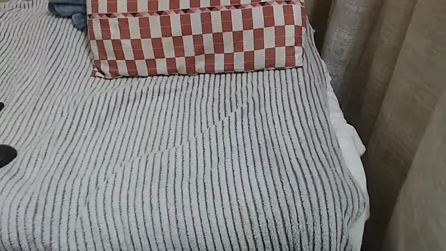 Snapshot of RissaGx chatting on 29, 11, 2025 RissaGx online show from 29, 11, 2025