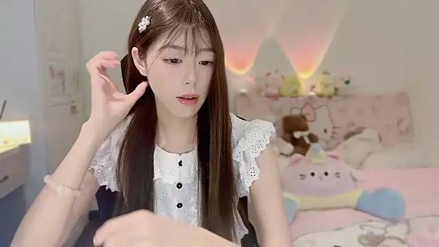 Snapshot of Onecutelittle chatting on 1, 11, 2025 Onecutelittle online show from 1, 11, 2025