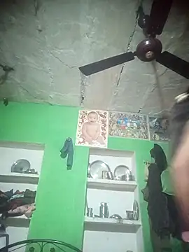 Snapshot of NEXIQRAN chatting on 21, 11, 2025 NEXIQRAN online show from 21, 11, 2025