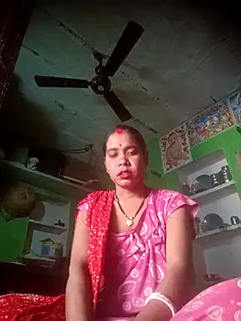 Snapshot of NEXIQRAN chatting on 17, 12, 2025 NEXIQRAN online show from 17, 12, 2025