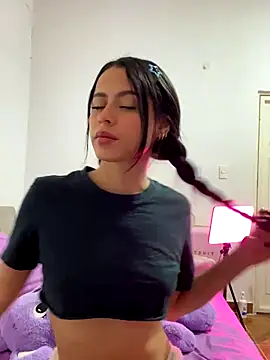 Snapshot of Melannie_ocean1 chatting on 2, 11, 2025 Melannie ocean1 online show from 2, 11, 2025