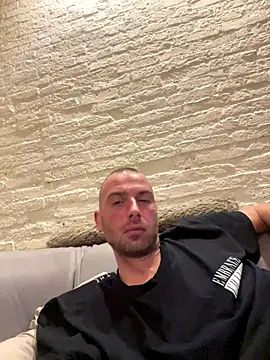 Rotteei1 online show from 26, 10, 2025