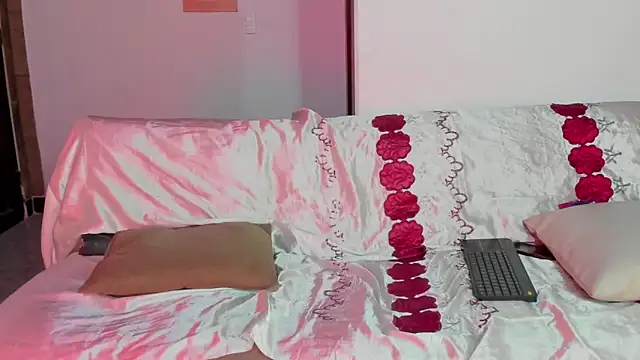 Nikki  uwu online show from 13, 2, 2026