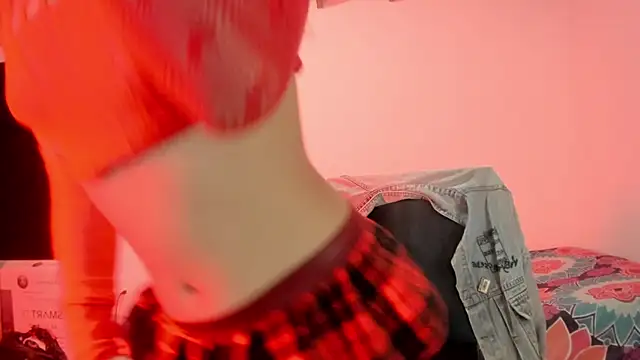 Nikki  uwu online show from 5, 4, 2026